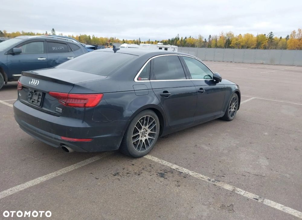 Audi A4 Limousine - 3