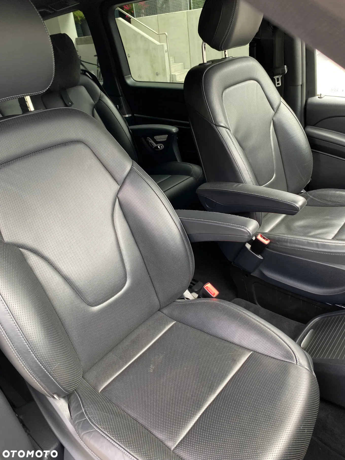 Mercedes-Benz Klasa V 300 d 4-Matic Avantgarde 9G-Tronic (d³ugi) - 25