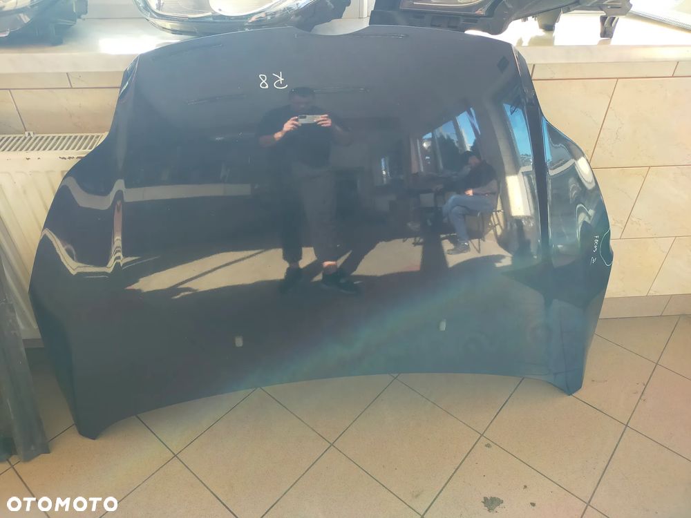 Focus Mk3 Maska Kolor RB Uszkodzona