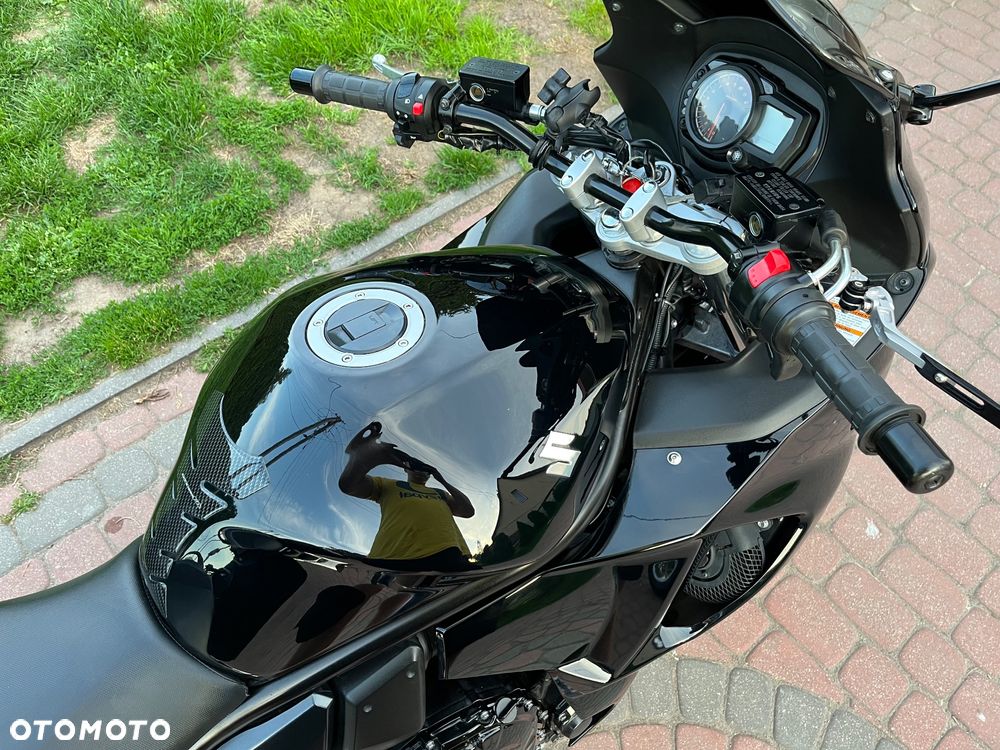 Suzuki GSX - 22
