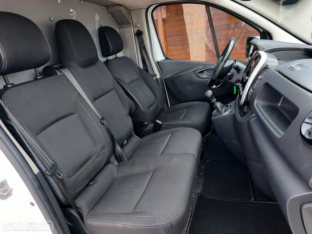 Opel Vivaro 1.6 CDTI 125CV IVA Dedutível - 18