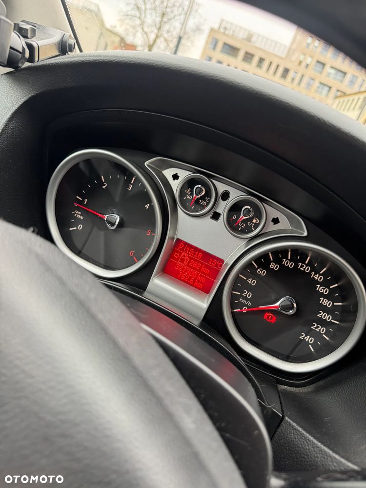 Ford Focus 2.0 TDCi Trend - 12