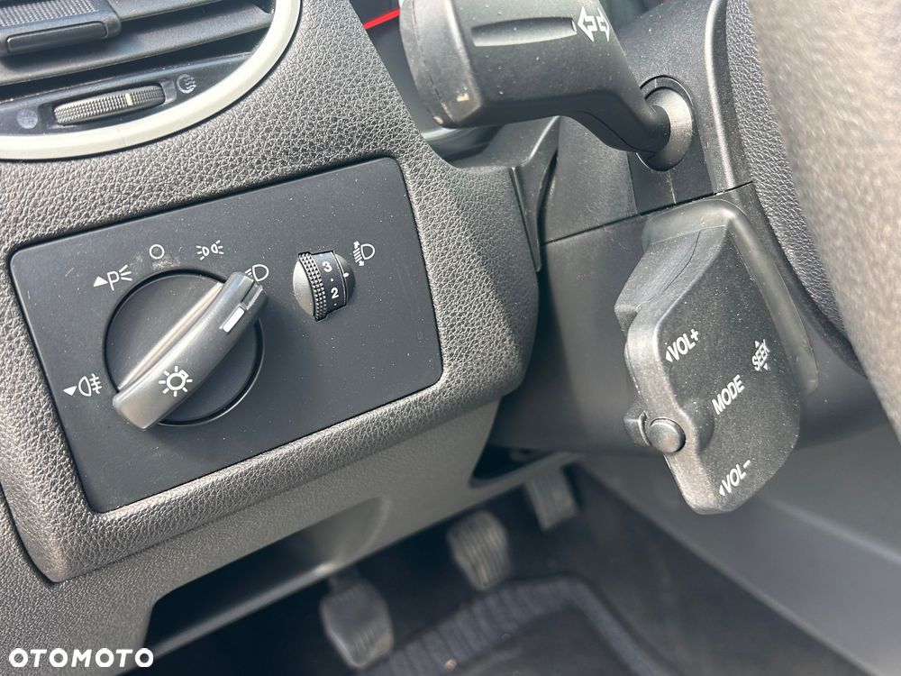 Ford Focus 1.6 16V Style - 18