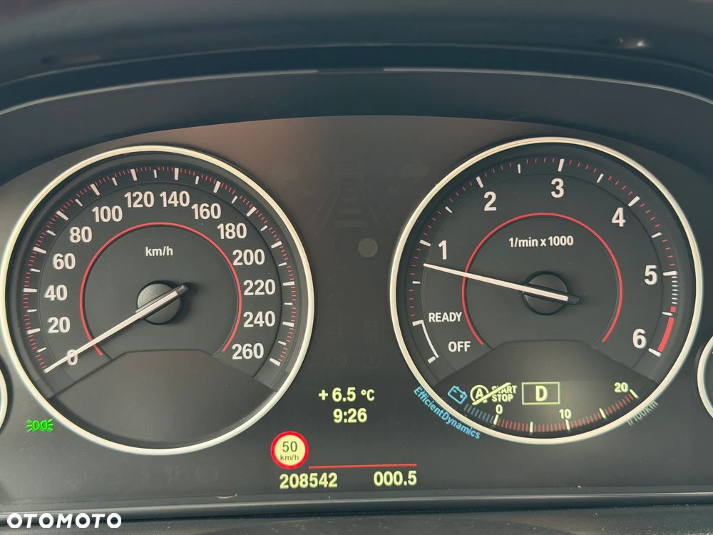 BMW Seria 3 320d Sport-Aut Sport Line - 17