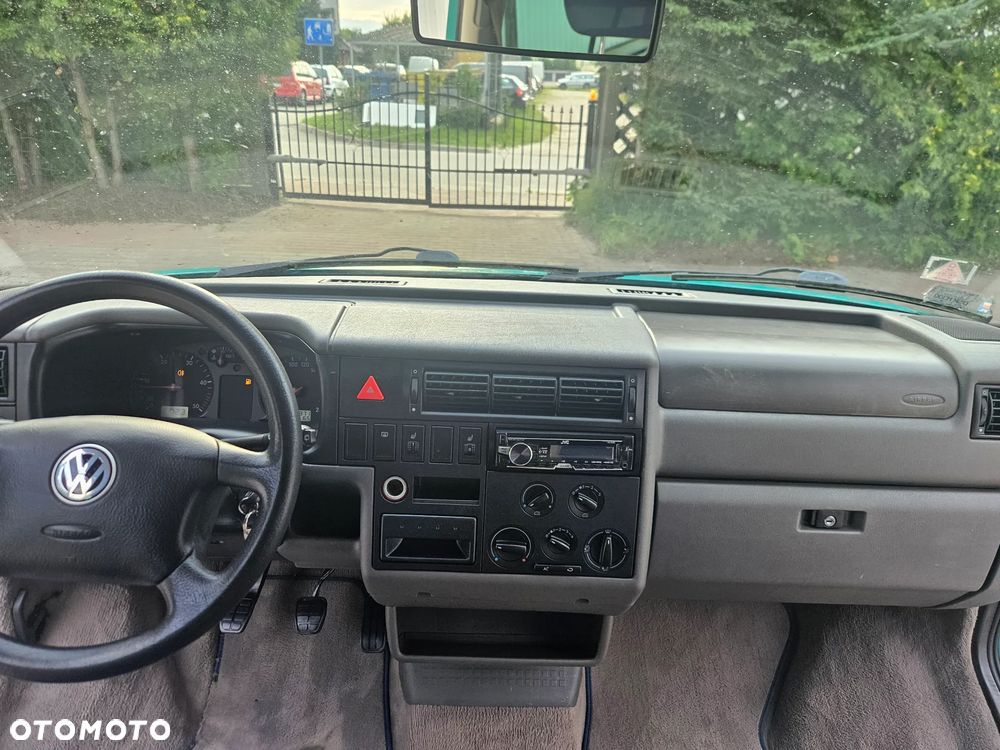 Volkswagen Multivan - 6