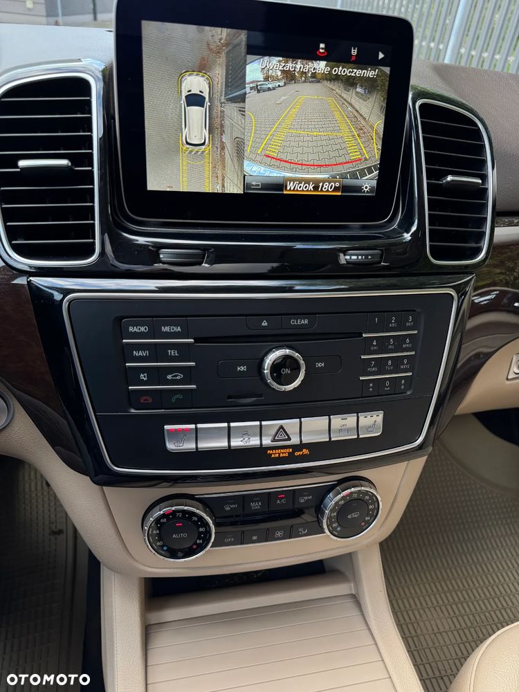 Mercedes-Benz GLE - 15