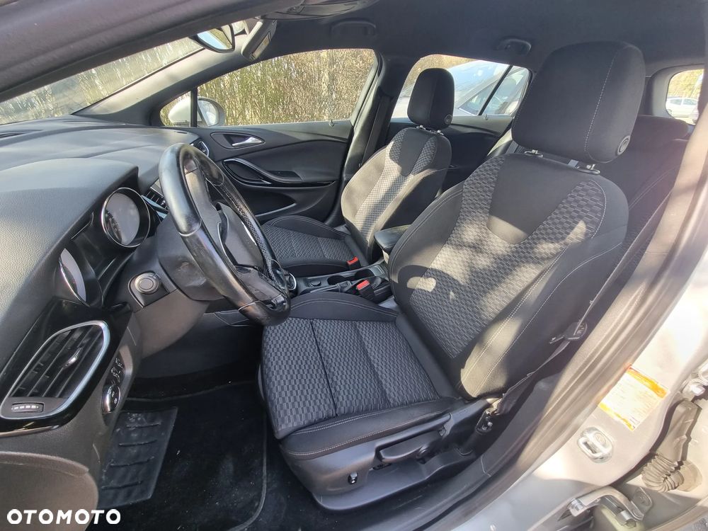 Opel Astra 1.6 CDTI Sports Tourer Active - 16