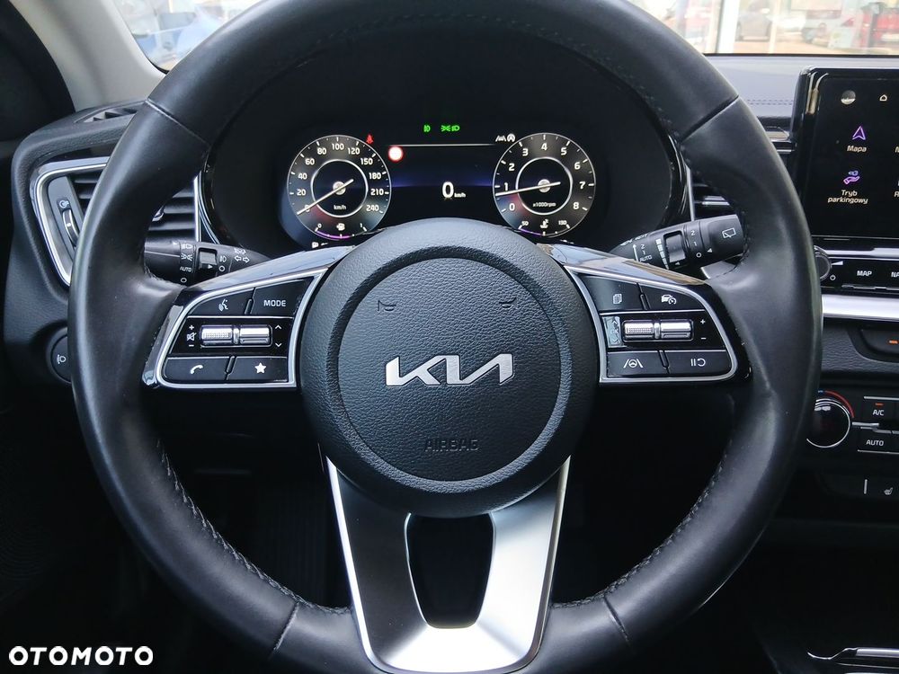 Kia XCeed 1.5 T-GDI L Business Line - 14