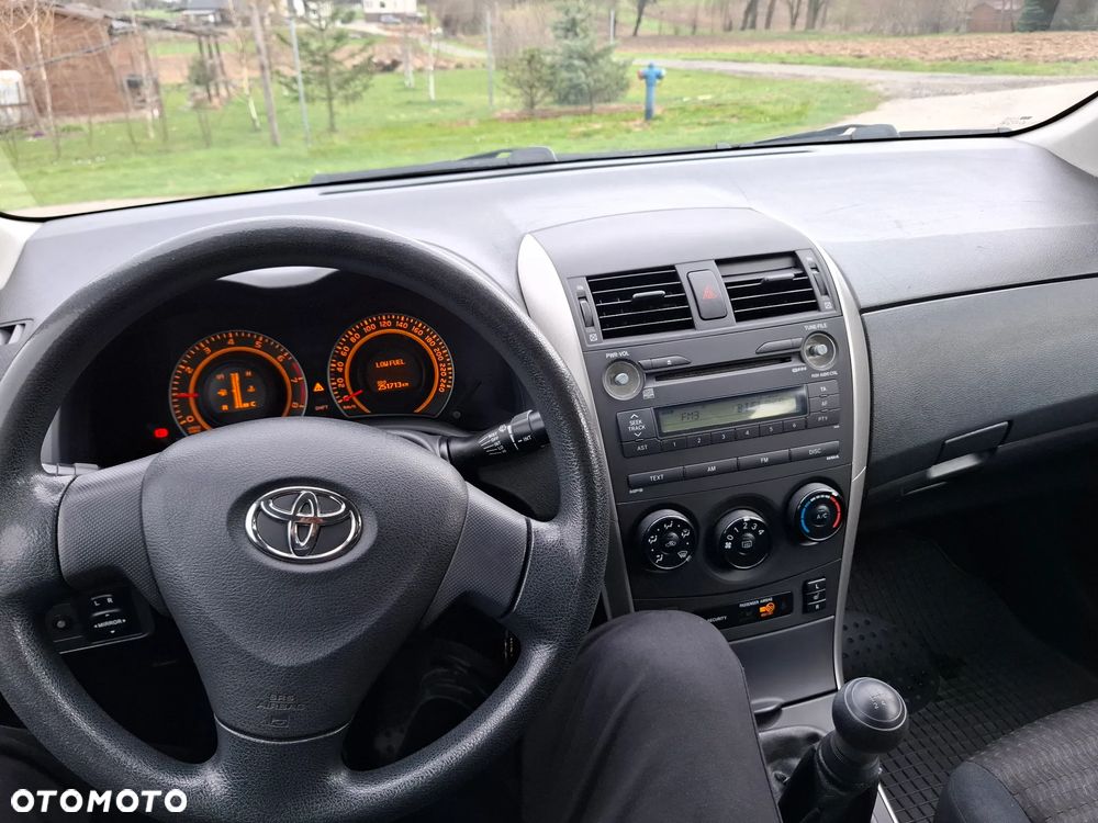 Toyota Corolla 1.4 VVT-i Terra - 17