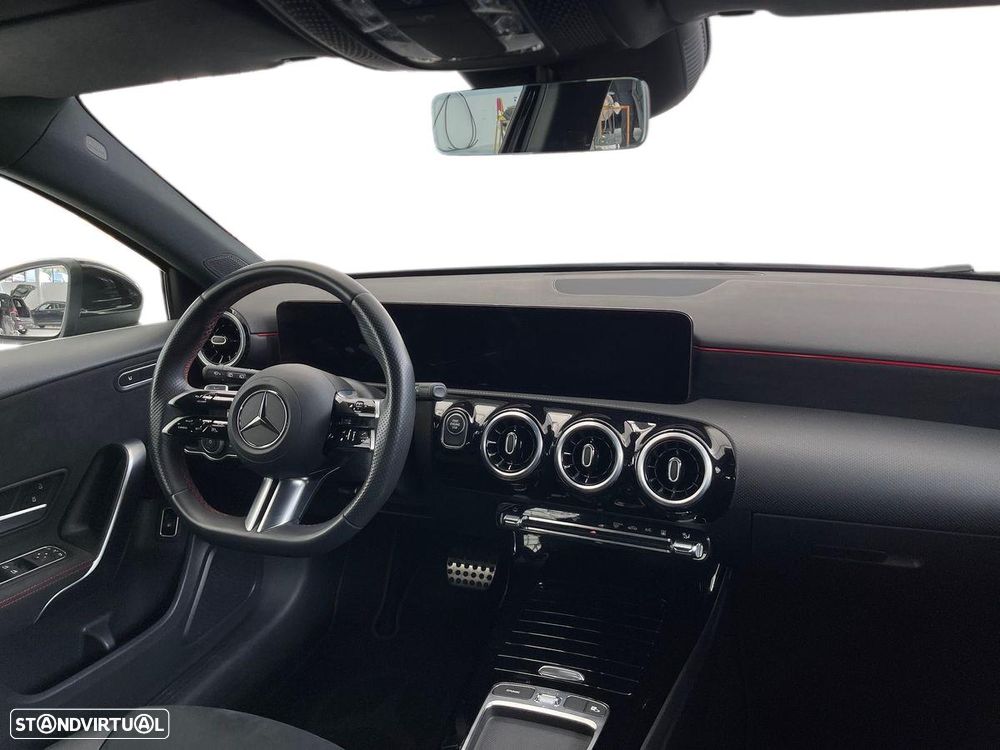 Mercedes-Benz A 250 e 8G-DCT Advanced AMG Line - 13