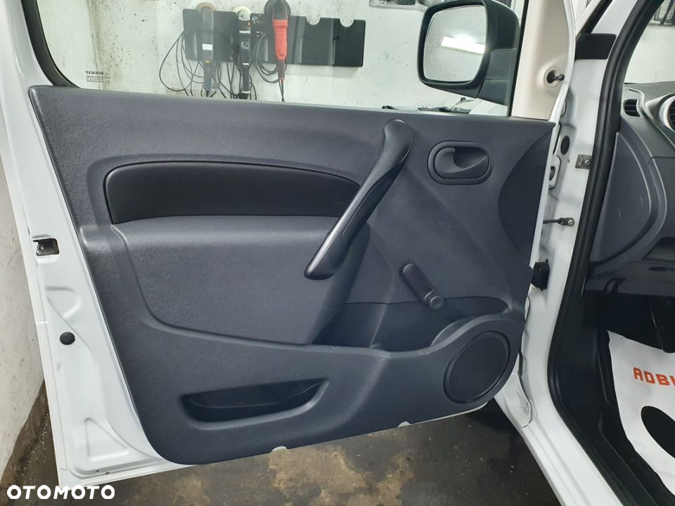 Renault KANGOO - 19