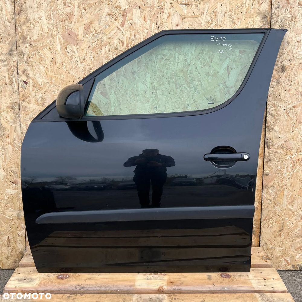 Skoda Roomster/ Praktik Drzwi Lewy Przód/ Lewy Tył L.P/ L.T Kompletne 9910 - 2