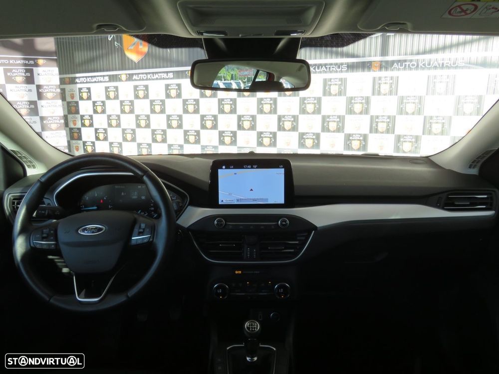 Ford Focus SW - 15