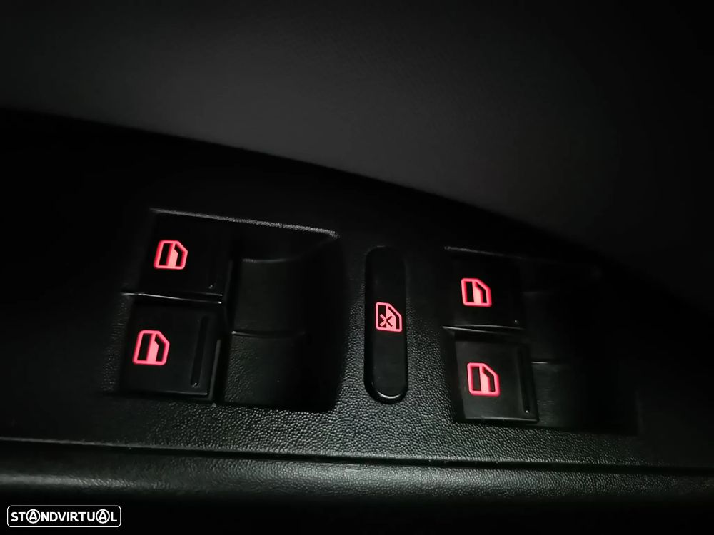 SEAT Leon 1.9 TDI Sport Limited - 26