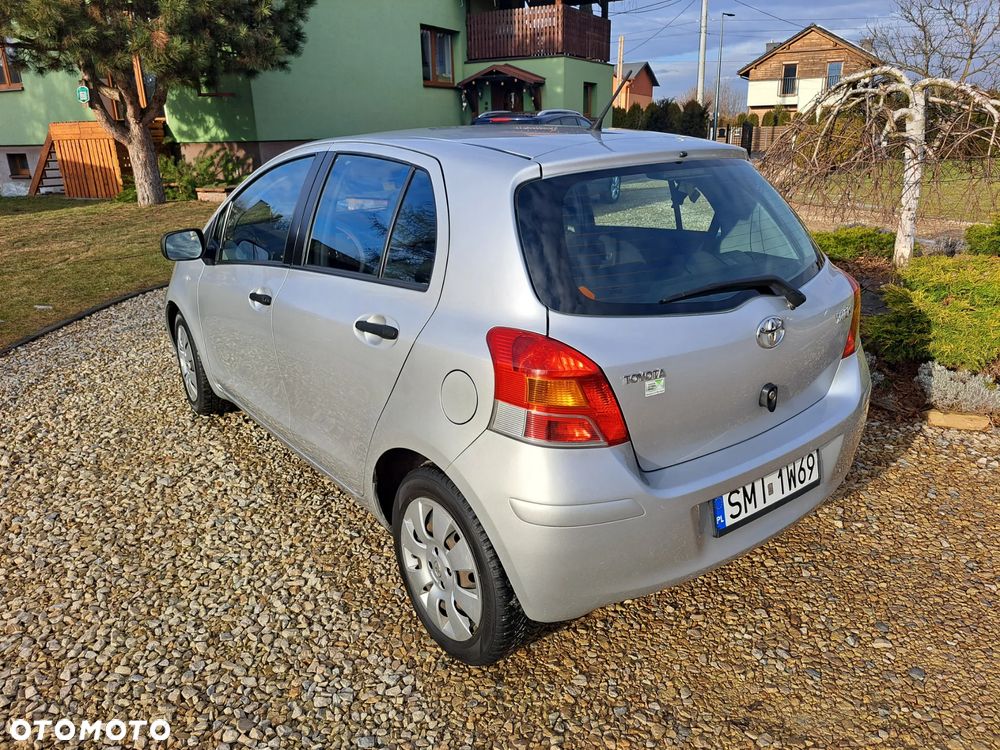 Toyota Yaris - 5