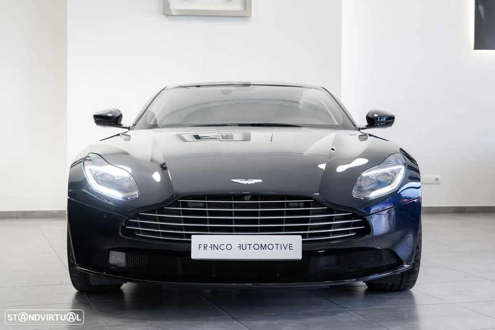Aston Martin DB11 Coupé V8 Auto - 2