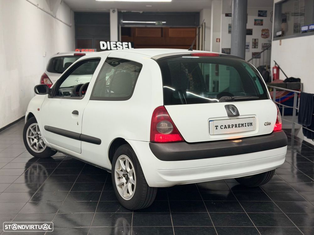 Renault Clio 1.5 DCI VAN - 6