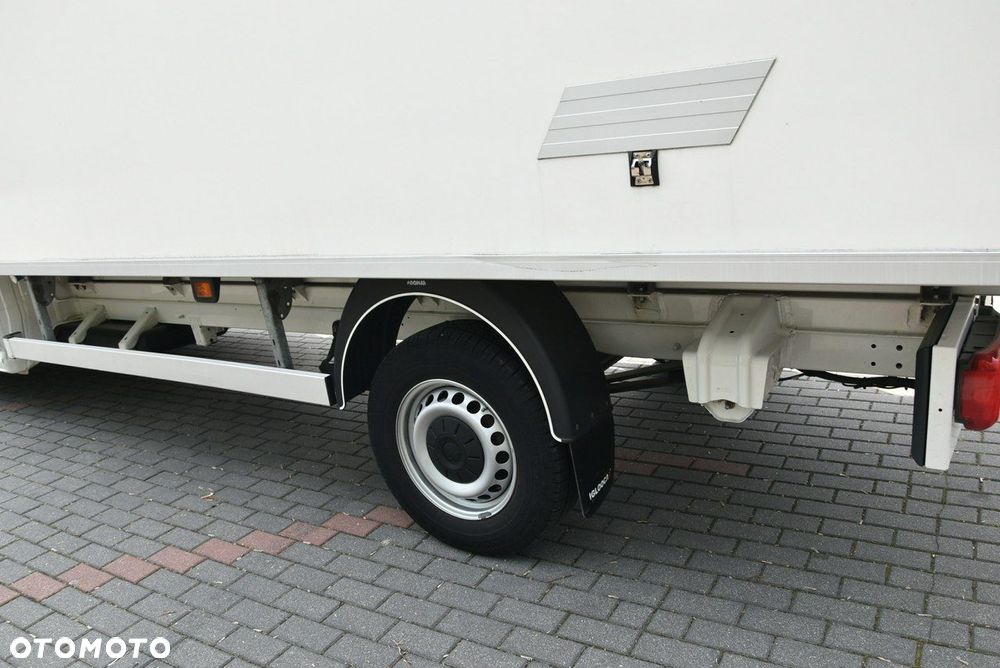 Volkswagen Crafter - 26