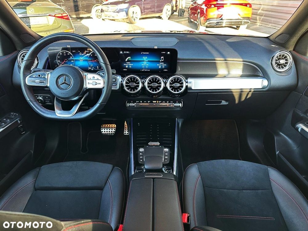 Mercedes-Benz GLB - 8