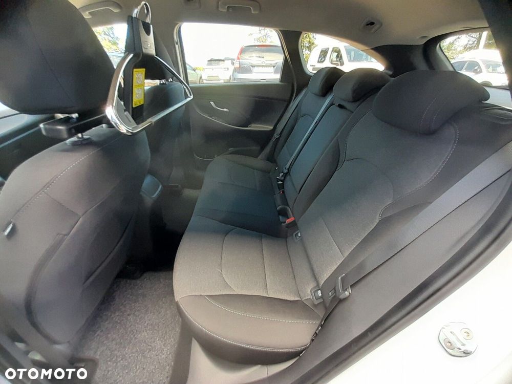 Hyundai i30 1.5 T-GDI 48V Smart DCT - 17