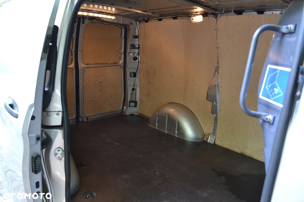 Mercedes-Benz VITO - 21
