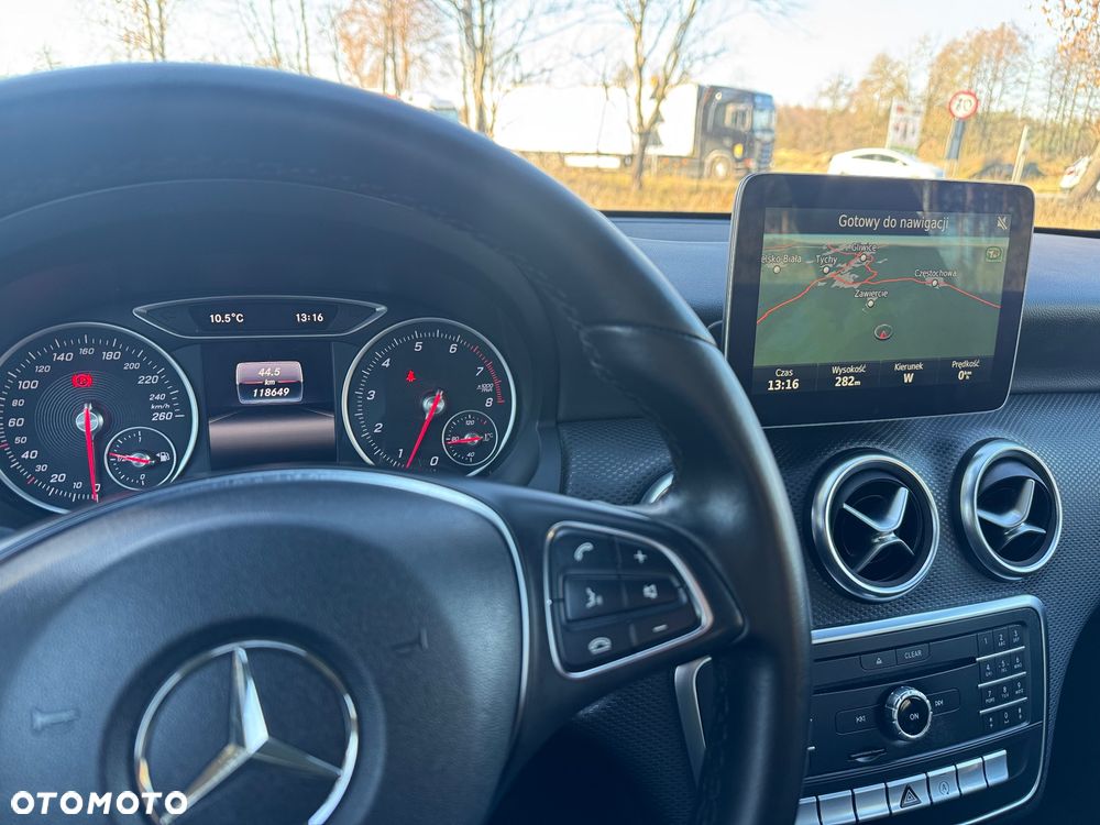 Mercedes-Benz Klasa A 180 BlueEFFICIENCY Edition Style - 30