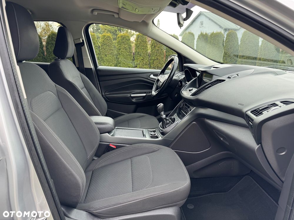 Ford Kuga 1.5 TDCi FWD Titanium - 15