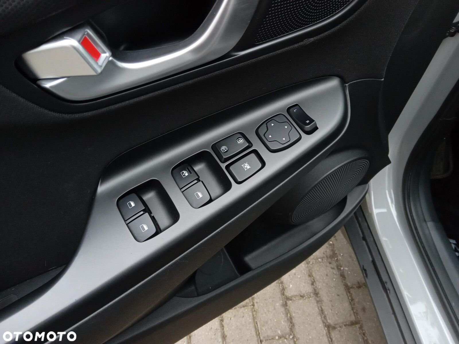 Hyundai Kona - 15