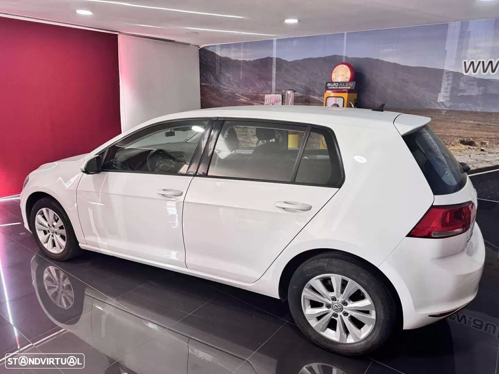 VW Golf 1.6 TDi BlueMotion Confortline - 4