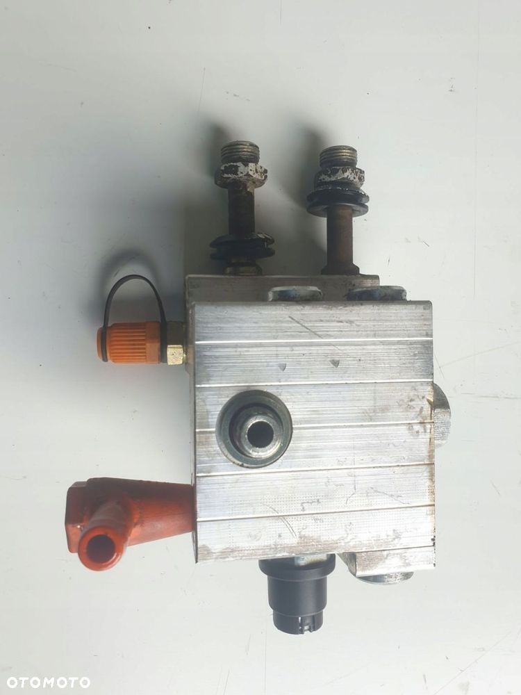 ROZDZIELACZ POMPY DHLMI 1500KG DHOLLANDIA 24V - 2
