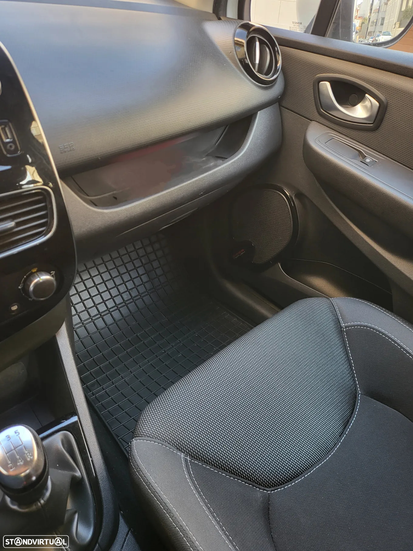 Renault Clio Sport Tourer dCi 75 Stop & Start Life - 4