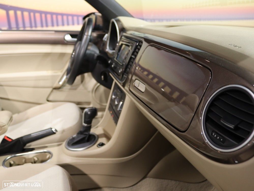 VW New Beetle Cabriolet 1.4 TSI Sport DSG - 20