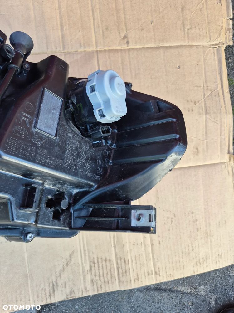 Ford Mustang lampa prawa JR3B-13005-BK - 4