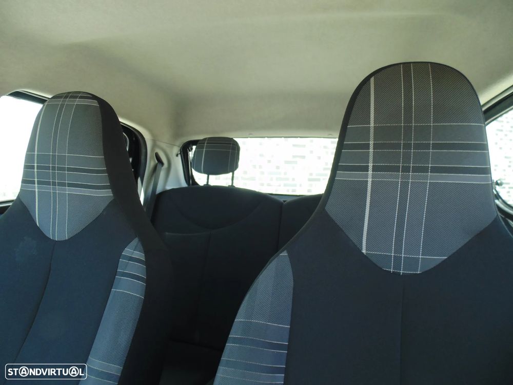 Peugeot 108 1.0 VTi Active - 24