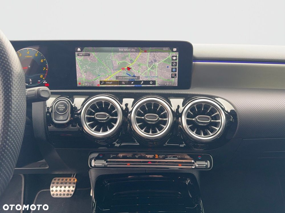 Mercedes-Benz Klasa A 35 AMG 4-Matic 7G-DCT - 13