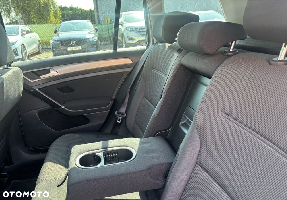 Volkswagen Golf Variant - 13