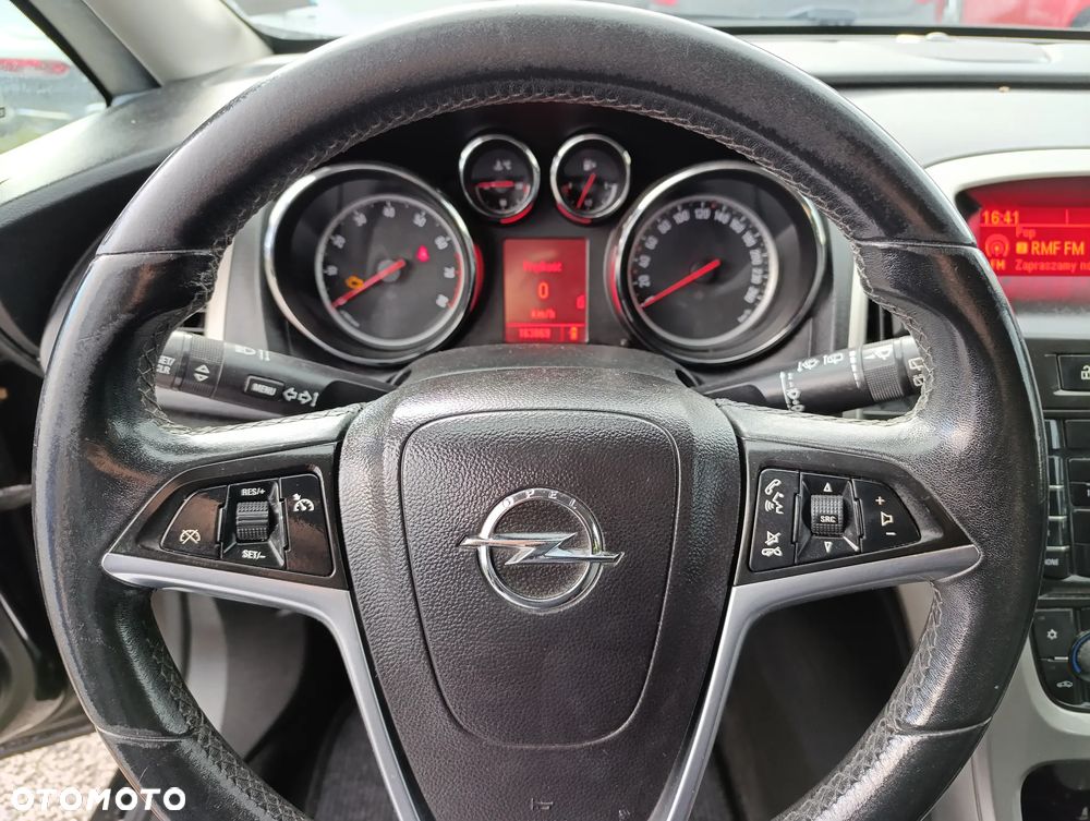 Opel Astra 1.6 Design Edition - 14
