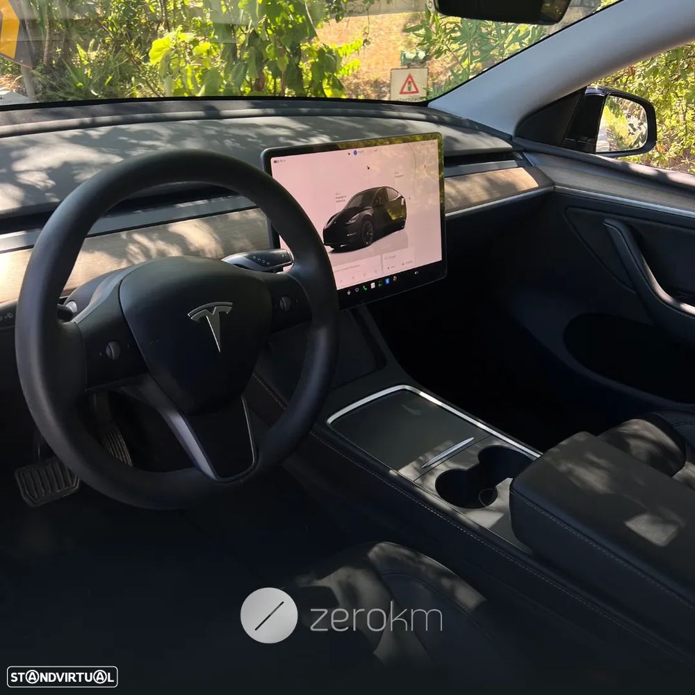 Tesla Model Y RWD - 5