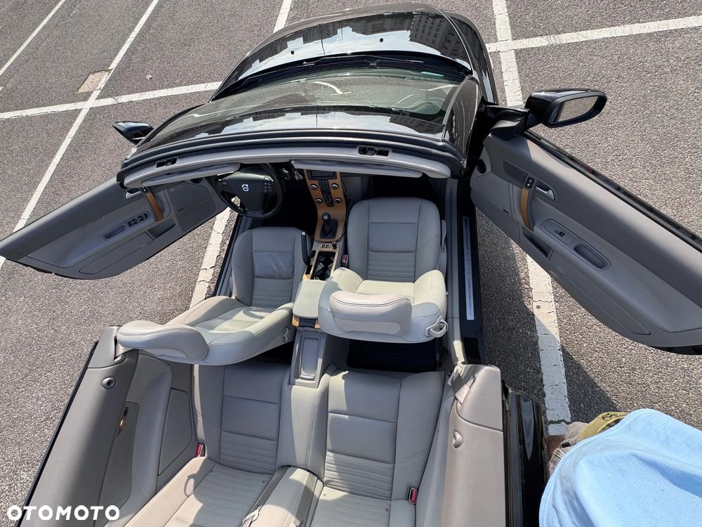 Volvo C70 2.0D Momentum - 23