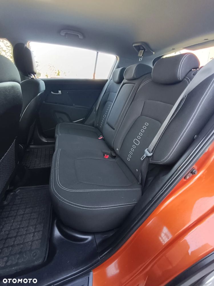Kia Sportage 1.7 CRDI 2WD Attract - 32