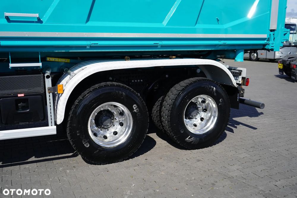 Volvo / FMX / 410 / E 6 / WYWROTKA / 6 X 4 / HYDROBURTA / OŚ PODNOSZONA - 29