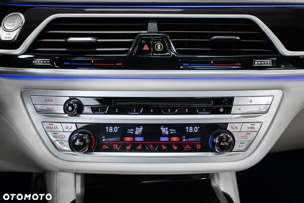 BMW Seria 7 M760Li xDrive - 35