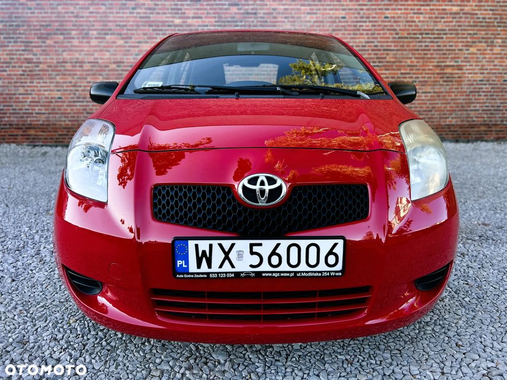 Toyota Yaris - 33