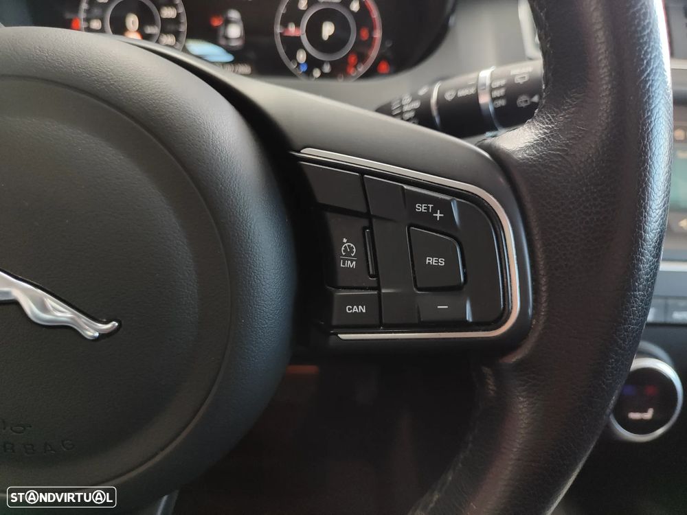 Jaguar E-Pace - 29