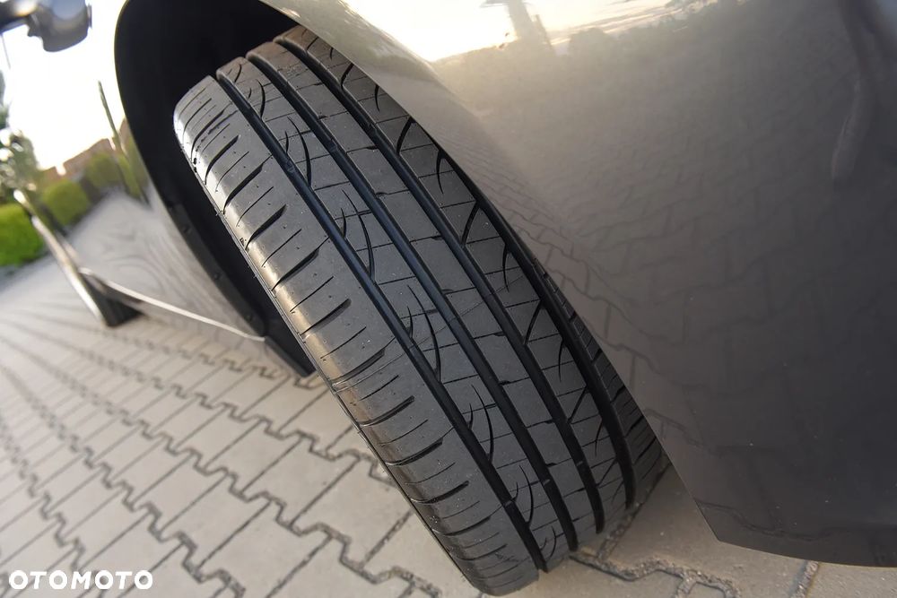 BMW Seria 3 316i - 22