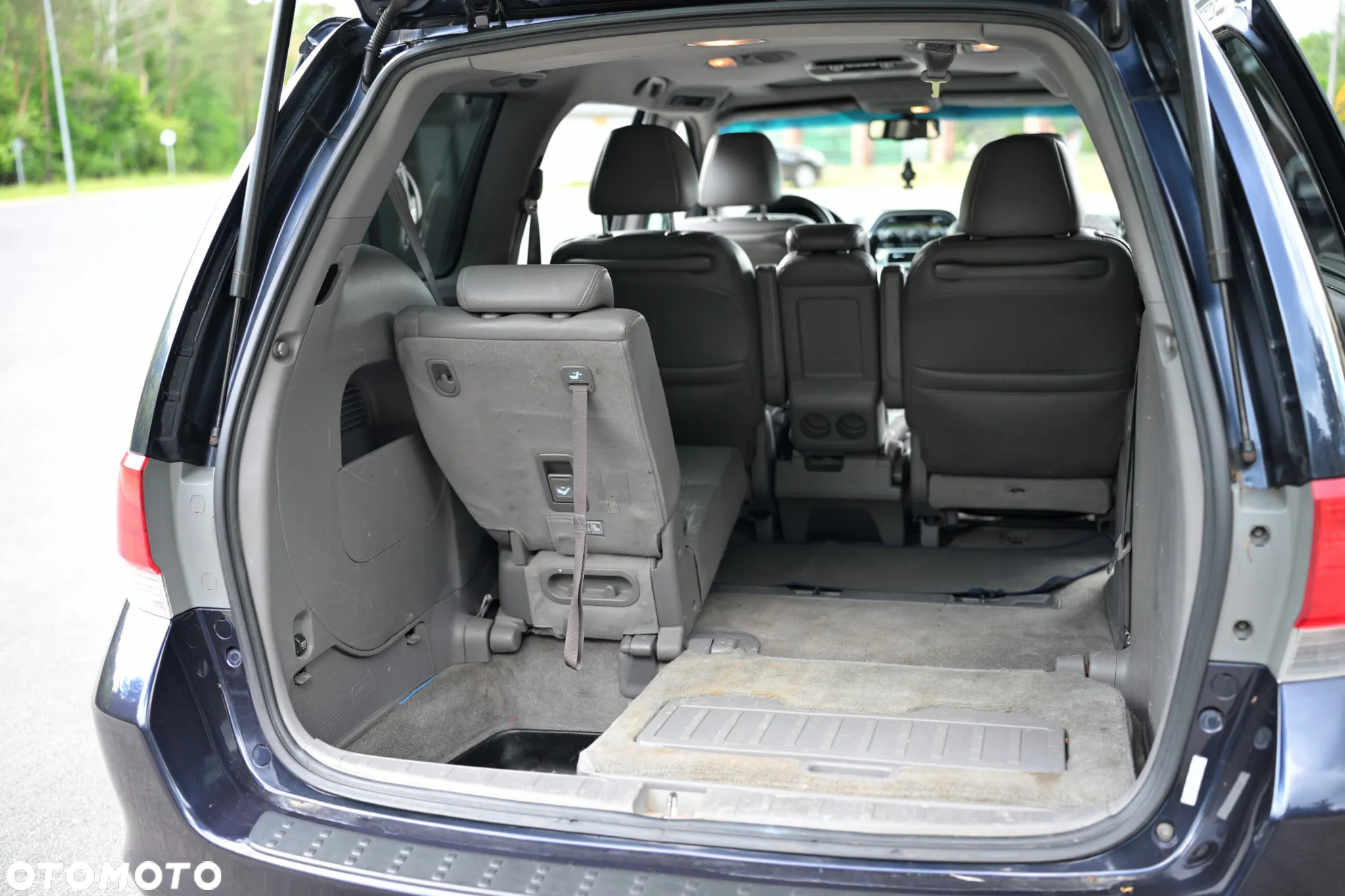 Honda Odyssey 3.5 LX - 8