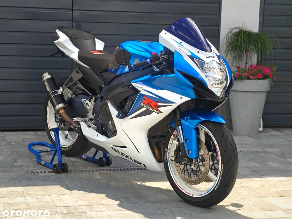 Suzuki GSX-R - 30