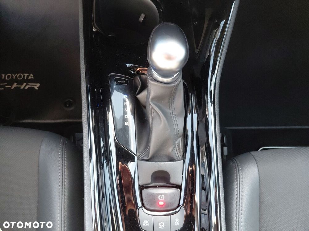 Toyota C-HR 1.8 Hybrid Style - 26