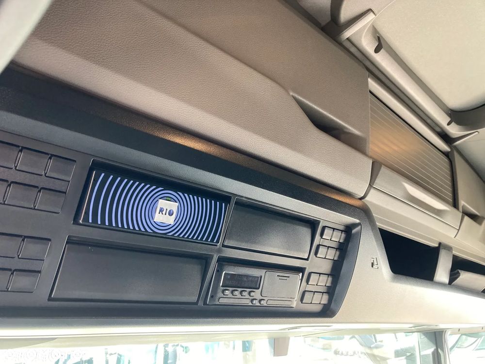 MAN MAN TGL 12.250 4X2 BL CH - 12