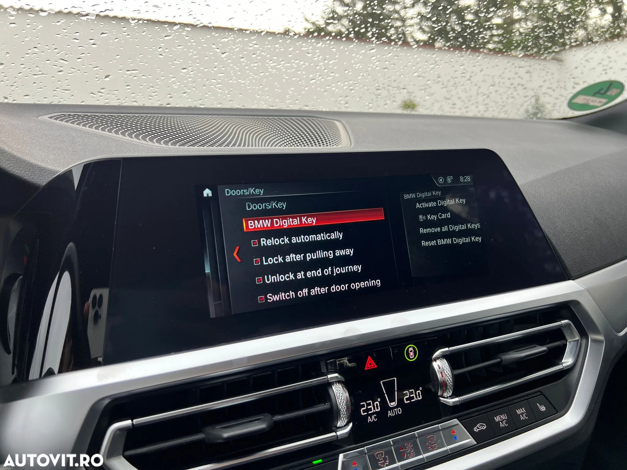 BMW Seria 3 320d Aut. Sport Line - 34